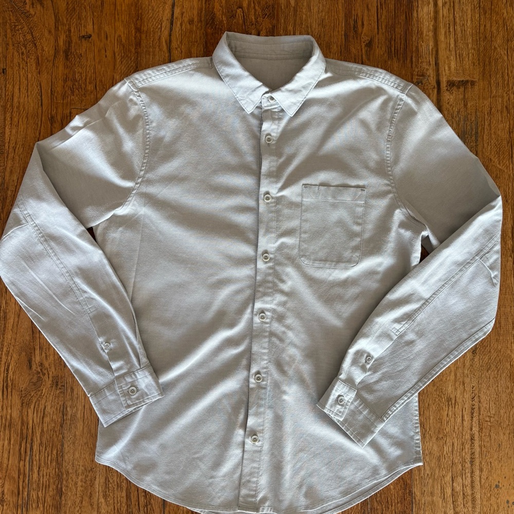 lululemon athletica Light Gray Casual Button-Down Shirt